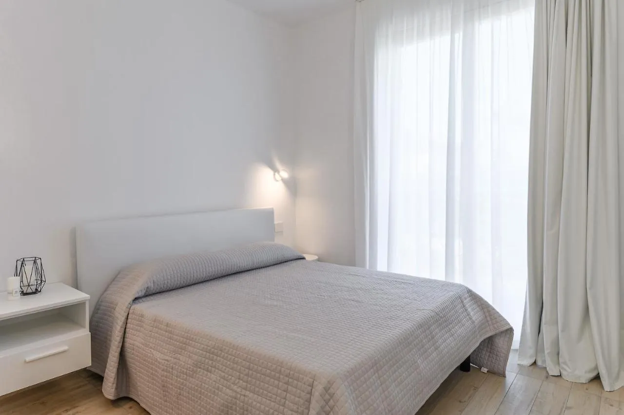 Capo Falcone Charming Apartments Stintino 0*,