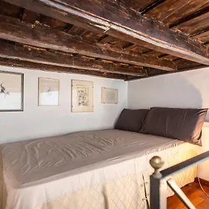 https://monti-flat-rental-in-rome.it-romehotels.com
